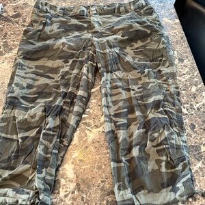 Columbia Omni Shield Outdoor Capri pants